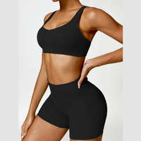 Κοντό σετ V-Top Scrunched - Μαύρο