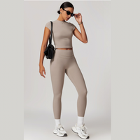 Completo leggings a maniche corte STELLA - Ice Latte